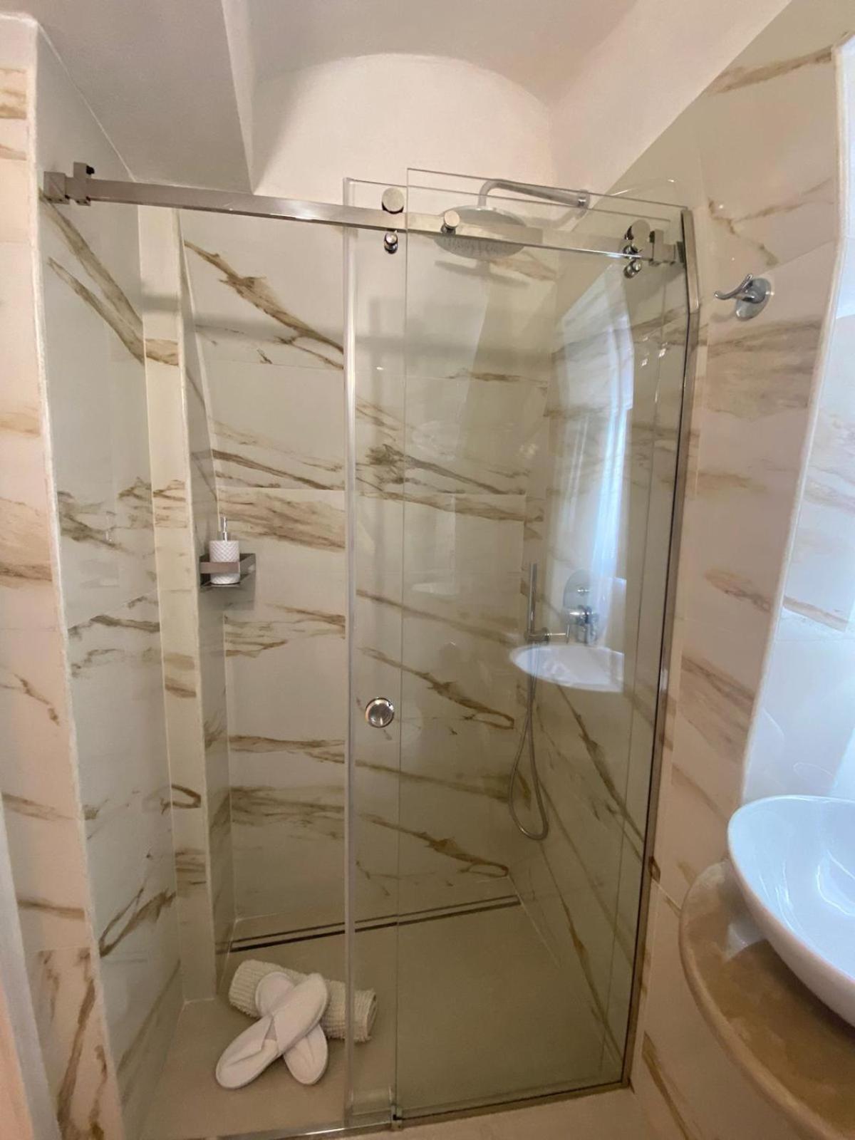 אוסטוני Eureka Luxury Room מראה חיצוני תמונה