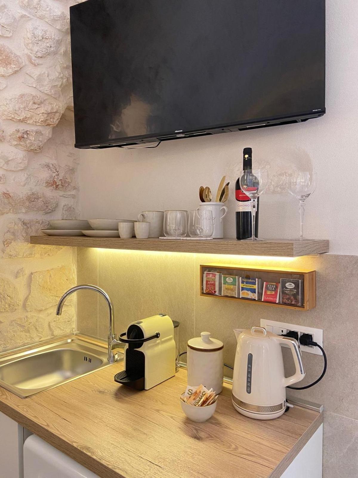 אוסטוני Eureka Luxury Room מראה חיצוני תמונה